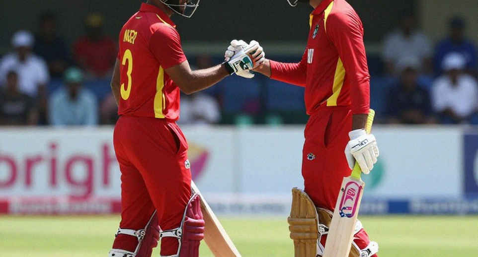 গ্লাভসের হাতবদল: ডারবানের ২১৪ রান আর রিকেলটনের নতুন ভূমিকা
