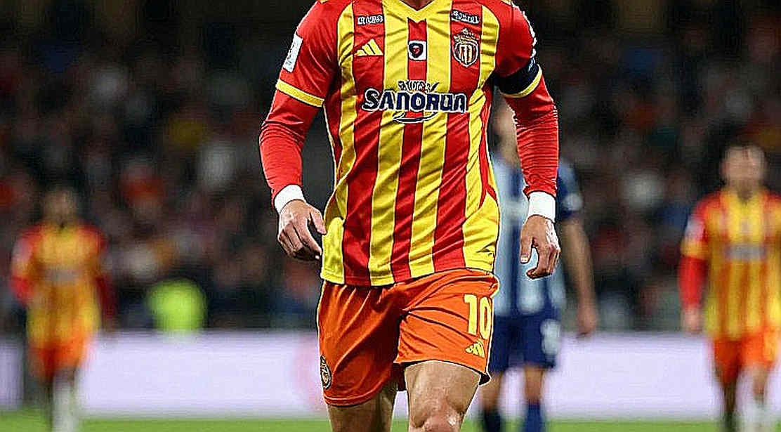 The Silent Handover: Cristian Romero's First Breath in Messi's Shadow The Silent Handover: Cristian Romero's First Breath in Messi's Shadow