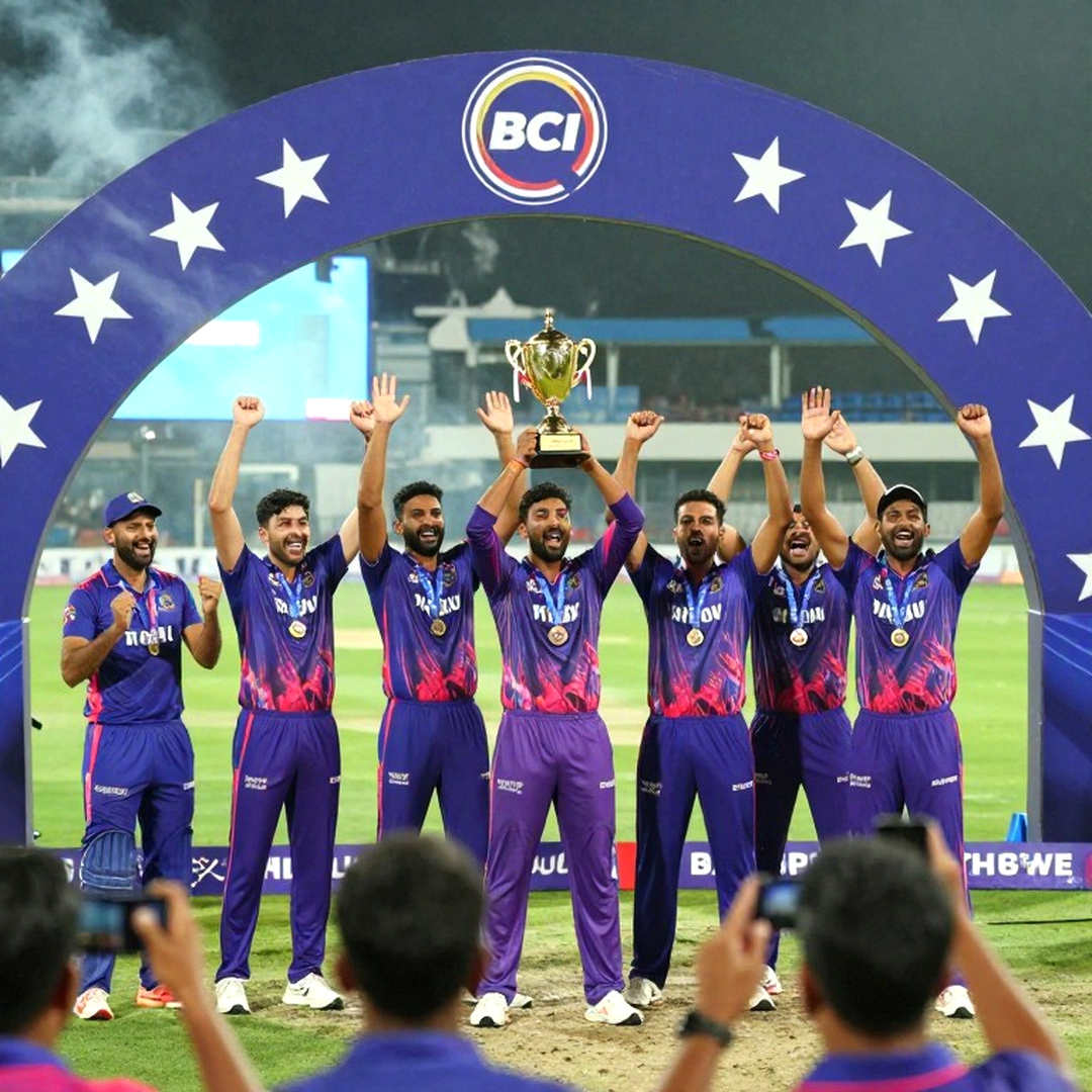 ইংল্যান্ডের স্কোয়াড: অস্ট্রেলিয়া সফরে ফিরছেন সল্ট-উড, টেস্টের জন্য চার পেসারকে সরিয়ে রাখা ইংল্যান্ডের স্কোয়াড: অস্ট্রেলিয়া সফরে ফিরছেন সল্ট-উড, টেস্টের জন্য চার পেসারকে সরিয়ে রাখা