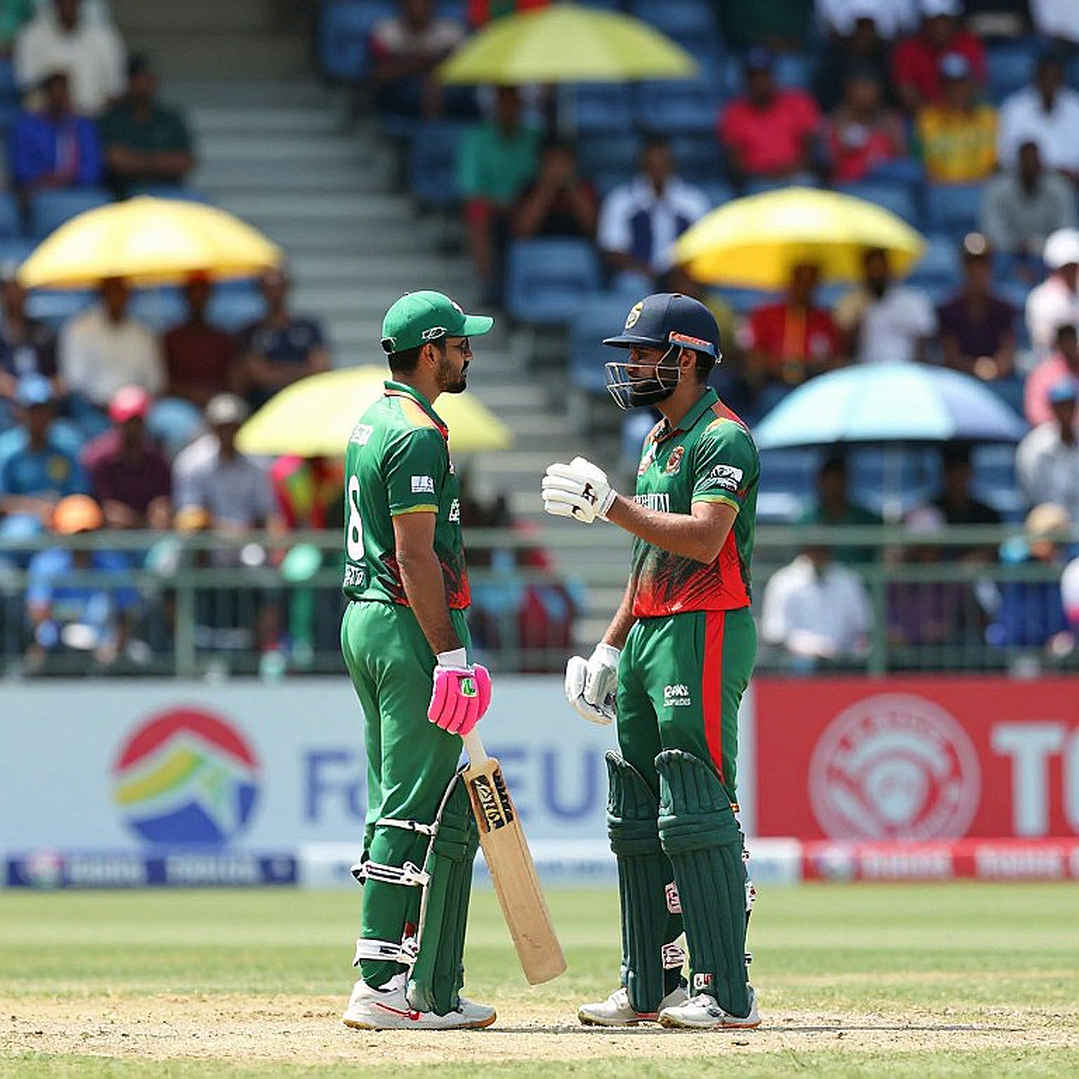 Dust, Four Run-Outs and 120: The Truth Buried Inside the Conquerors' Win in Faisalabad Dust, Four Run-Outs and 120: The Truth Buried Inside the Conquerors' Win in Faisalabad
