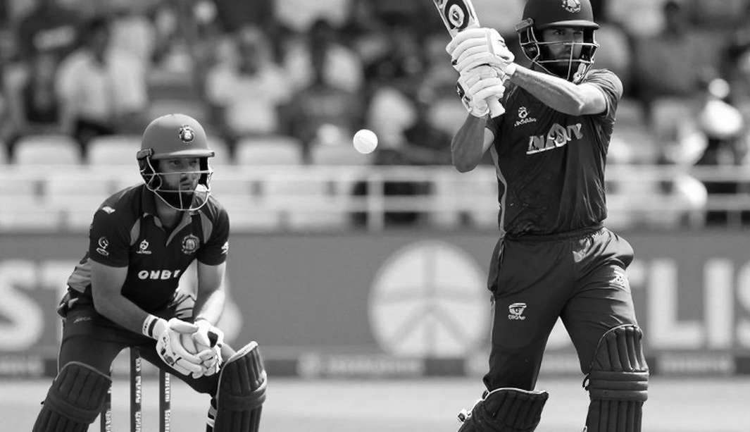 Smart Contracts and the Silent Auction: The Shadow Economy of Asian Franchise Cricket Smart Contracts and the Silent Auction: The Shadow Economy of Asian Franchise Cricket