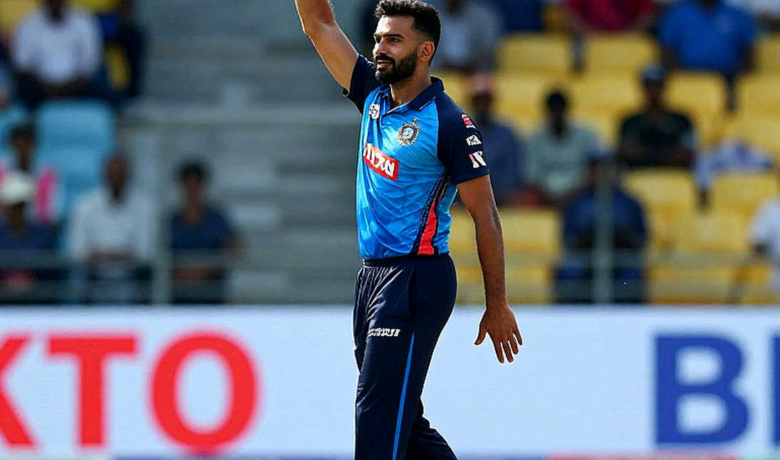 ওভারের হিসাব: এশিয়ার টেস্ট ক্রিকেটে স্পিনারের নীরব বোঝা ওভারের হিসাব: এশিয়ার টেস্ট ক্রিকেটে স্পিনারের নীরব বোঝা