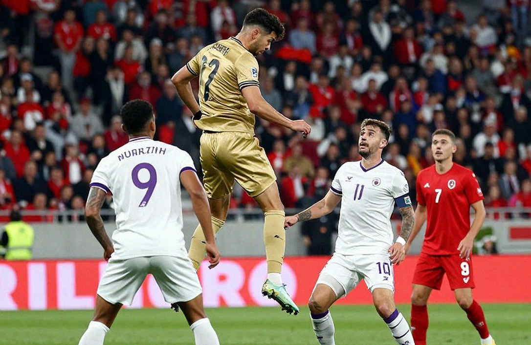 Netherlands 2-2 Greece: Two Offside Lines, One Interference, and the Three Frames Behind a Lost 2-0 Lead Netherlands 2-2 Greece: Two Offside Lines, One Interference, and the Three Frames Behind a Lost 2-0 Lead